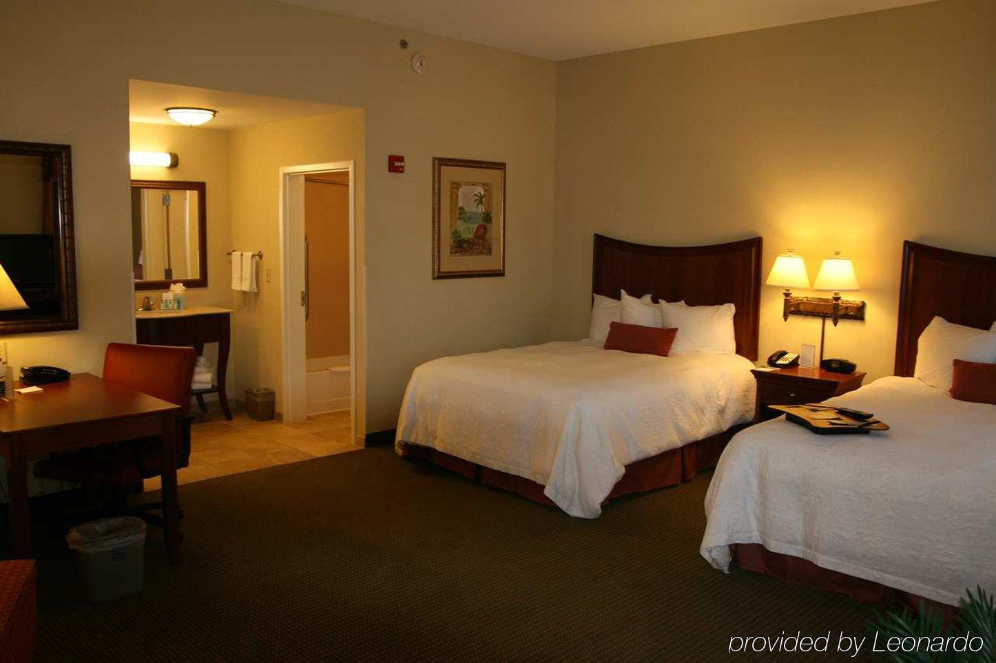 Hampton Inn & Suites Stuart-North Chambre photo