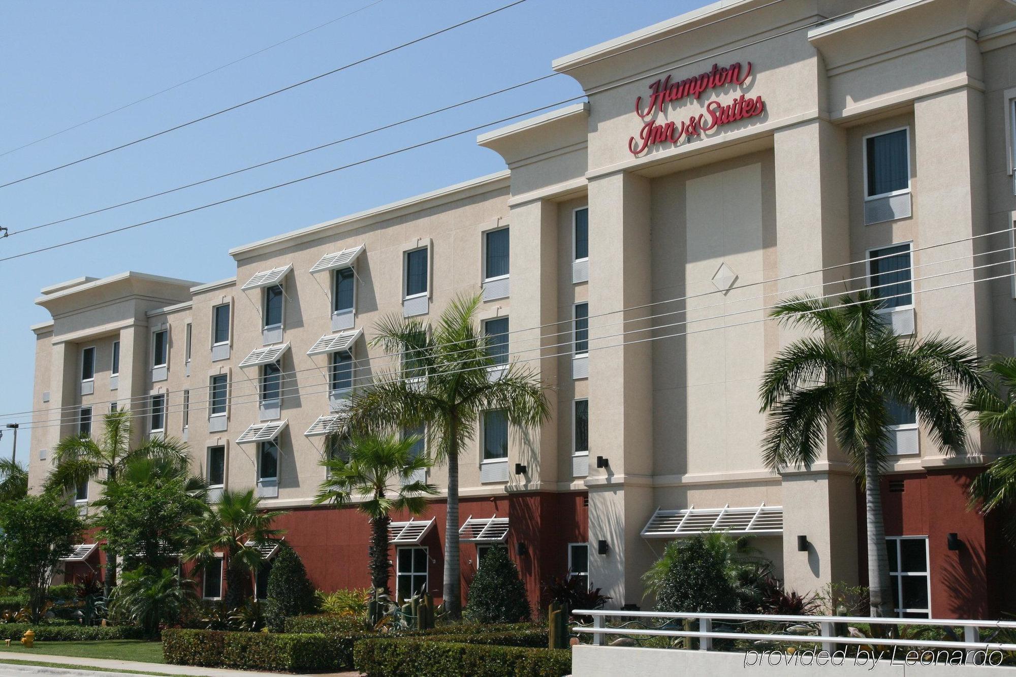 Hampton Inn & Suites Stuart-North Extérieur photo