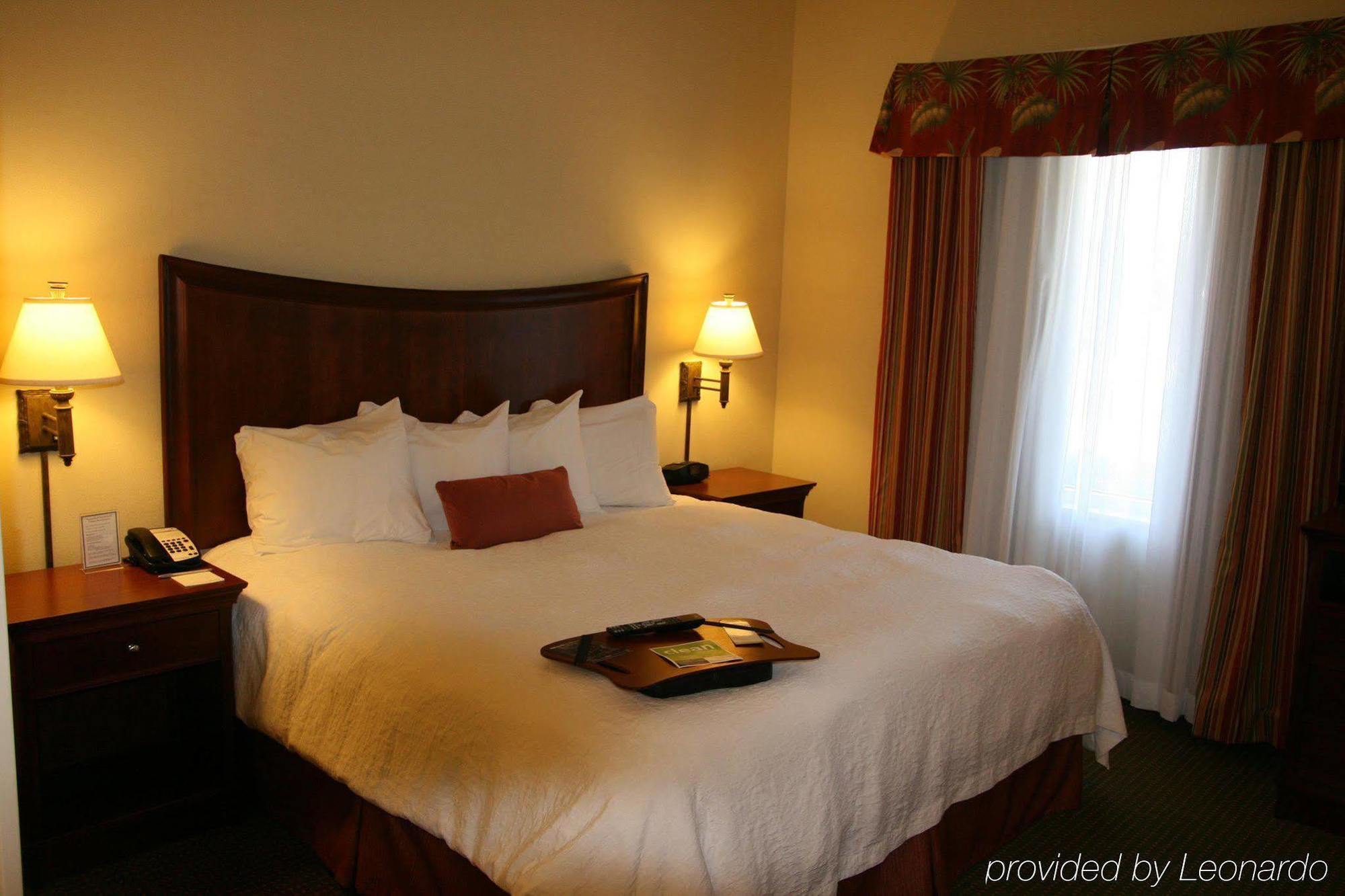 Hampton Inn & Suites Stuart-North Chambre photo